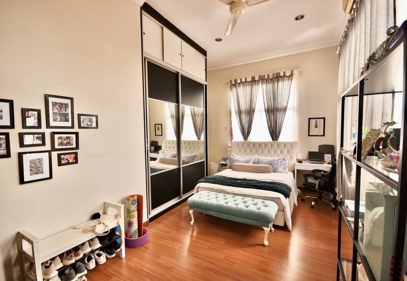 2 Storey Bungalow @ SS19 Subang Jaya 