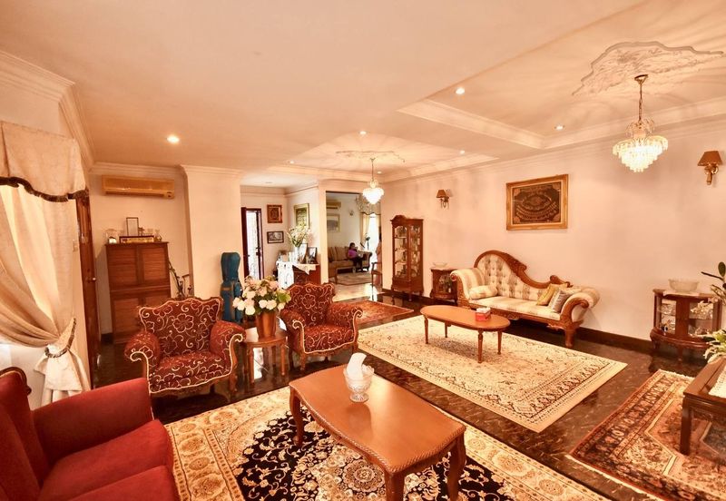 2 Storey Bungalow @ SS19 Subang Jaya 