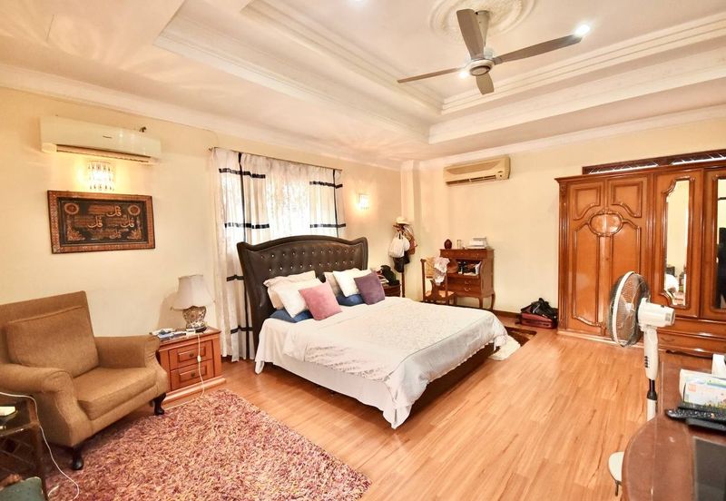 2 Storey Bungalow @ SS19 Subang Jaya 