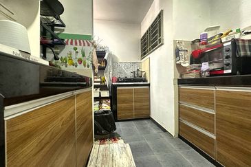 Residensi Laguna Biru 2