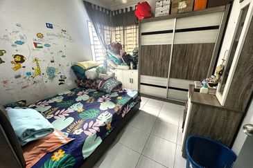 Residensi Laguna Biru 2