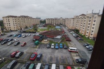 Pangsapuri Subang Suria