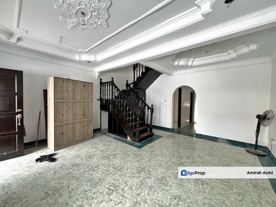 2 Storey Terrace House Green Valley Park Bandar Tasik Puteri Rawang, Selangor, Rawang