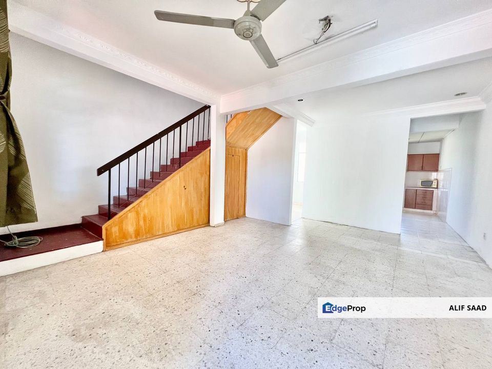 RENOVATED Double Storey Terrace, Jalan Kemboja, Selangor, Hulu Selangor