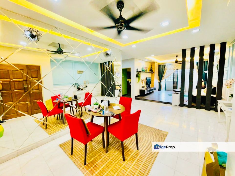 RENOVATED CONDOMINIUM IN KLANG BUKIT RAJA BANDAR BARU, Selangor, Klang