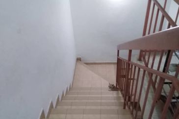 SENAWANG TAMAN KEMUNING DOUBLE STOREY TERRACE 