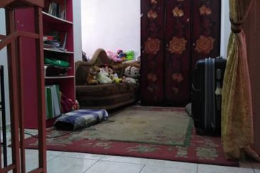 SENAWANG TAMAN KEMUNING DOUBLE STOREY TERRACE 