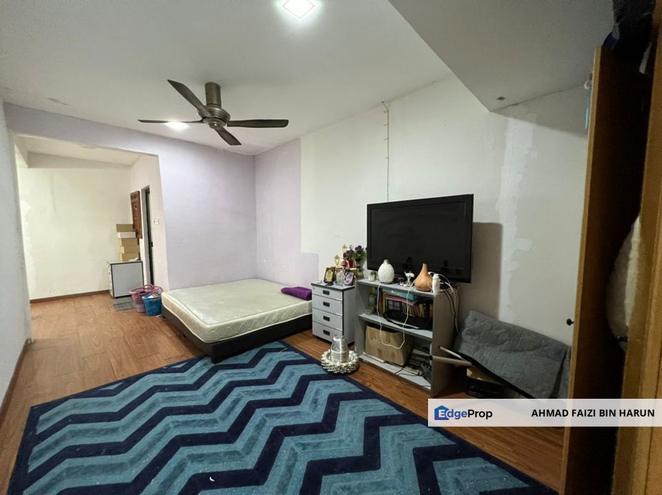 DOUBLE STOREY FULLY RENOVATED FACING OPEN , Negeri Sembilan, Port Dickson