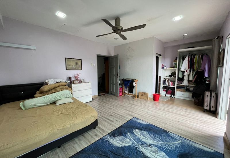 Taman Sri Pinang, Si Rusa