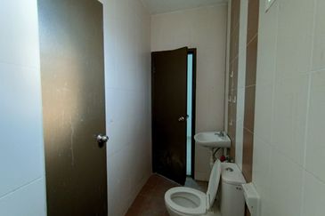 IMPIANA VILLA @TAMAN TUANKU JAAFAR