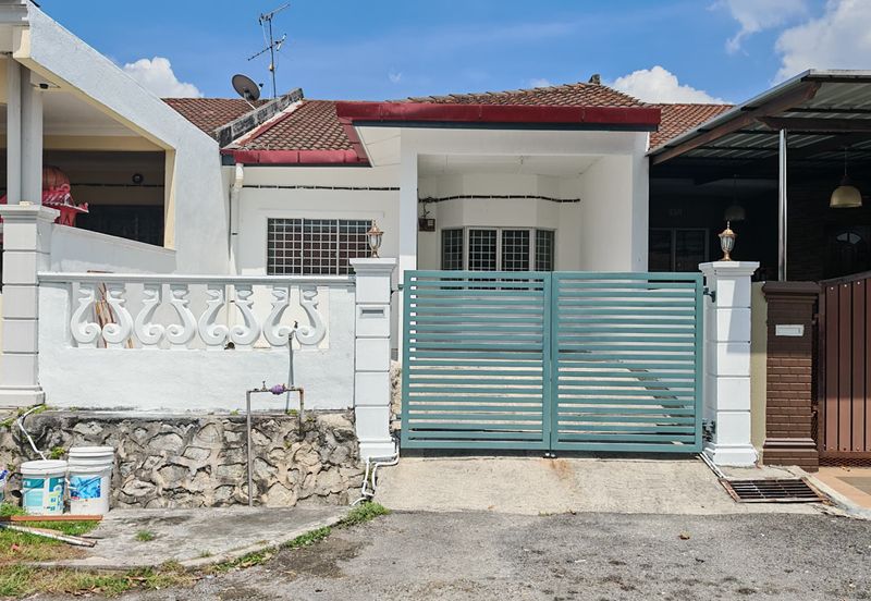 Taman College Heights (Sikamat)