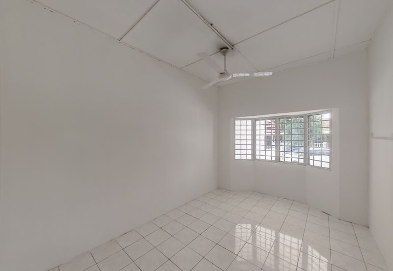 Taman College Heights (Sikamat)