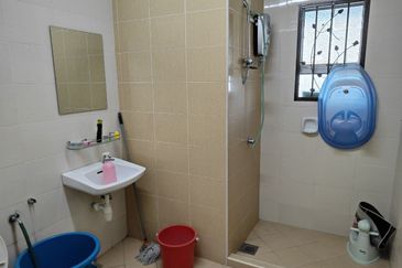 TAMAN TASIK JAYA II & IV