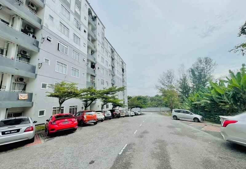 APARTMENT DESA PALMA NILAI FOR SALE