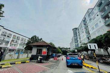 APARTMENT DESA PALMA NILAI FOR SALE