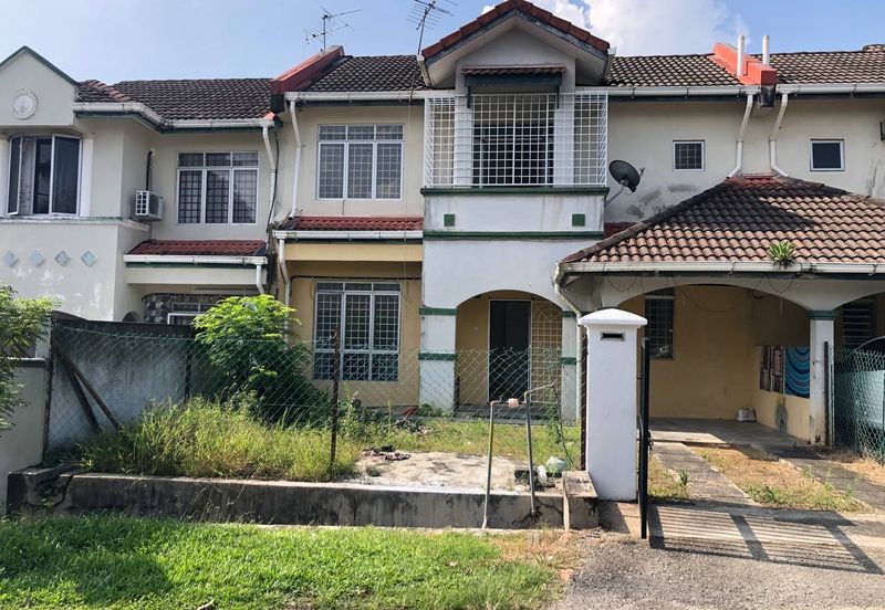 Taman Desa Pinggiran Bayu