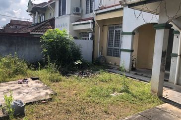 Taman Desa Pinggiran Bayu