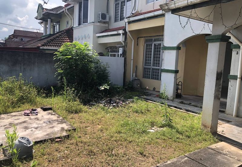 Taman Desa Pinggiran Bayu