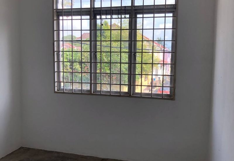 Taman Desa Pinggiran Bayu