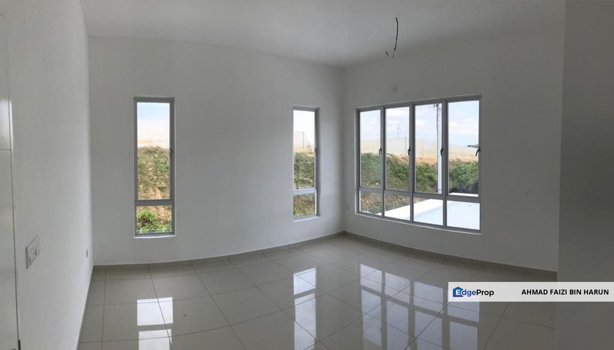 DOUBLE STOREY , ENDLOT TIARA SENDAYAN, Negeri Sembilan, Seremban