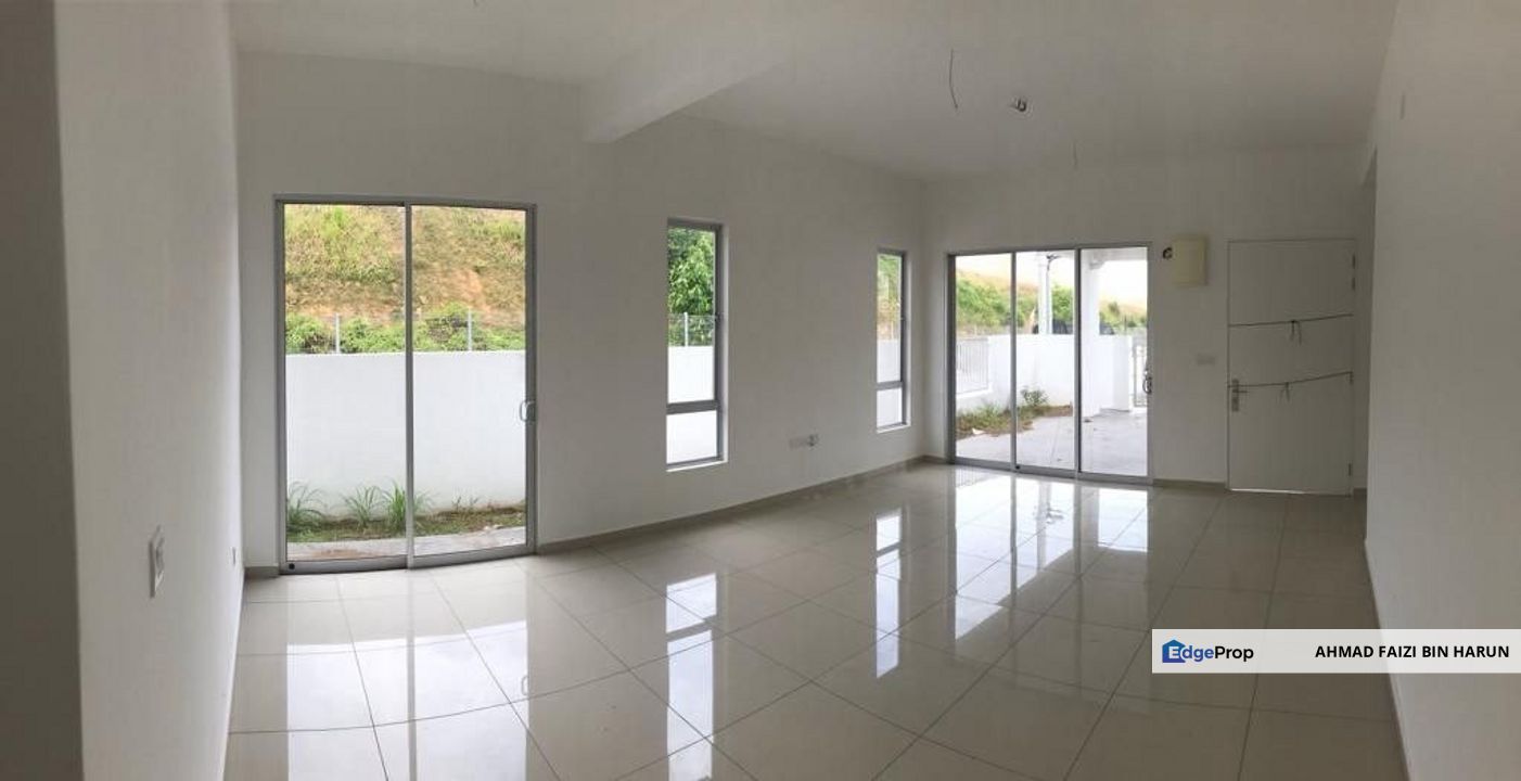 DOUBLE STOREY , ENDLOT TIARA SENDAYAN, Negeri Sembilan, Seremban