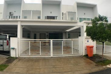 HIJAYU 3B @ BANDAR SRI SENDAYAN