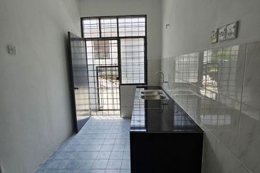 SINGLE STOREY (RENO), TAMAN POLITEKNIK 