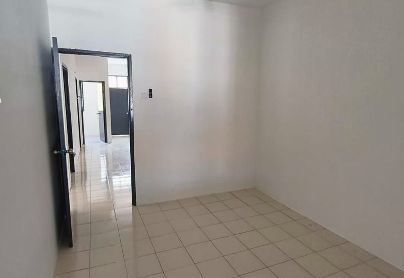 SINGLE STOREY , TAMAN POLITEKNIK  , PORT DICKSON