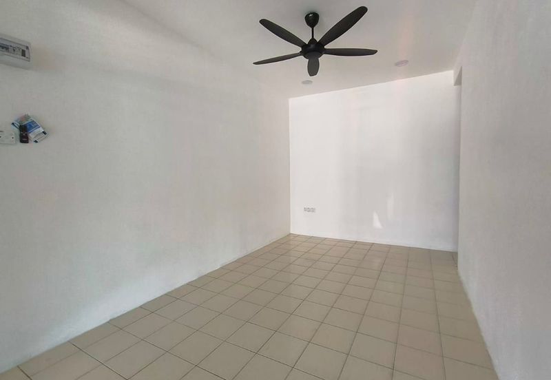 SINGLE STOREY , TAMAN POLITEKNIK  , PORT DICKSON