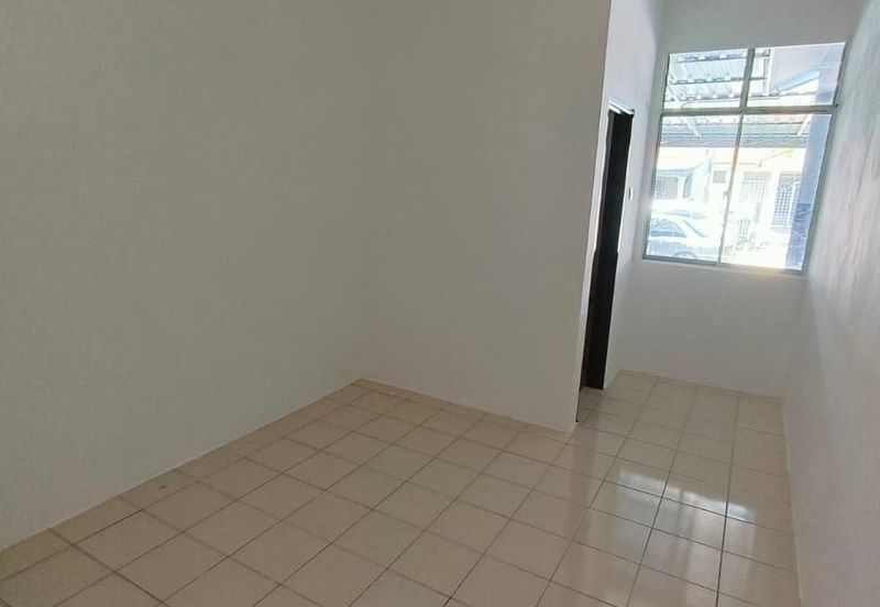 SINGLE STOREY , TAMAN POLITEKNIK  , PORT DICKSON