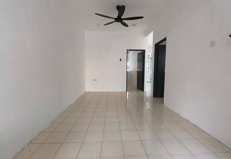 SINGLE STOREY , TAMAN POLITEKNIK  , PORT DICKSON