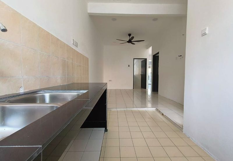 SINGLE STOREY , TAMAN POLITEKNIK  , PORT DICKSON