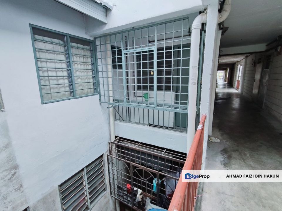 FLAT TAMAN SEMARAK NILAI N9 FULL RENOVATION FOR SALE, Negeri Sembilan, Nilai