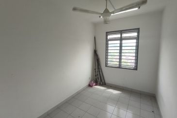 (SALE) APARTMENT PR1MA PRESINT 11 PUTRAJAYA FOR SALE (BELOW MV)