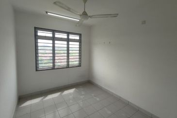 (SALE) APARTMENT PR1MA PRESINT 11 PUTRAJAYA FOR SALE (BELOW MV)