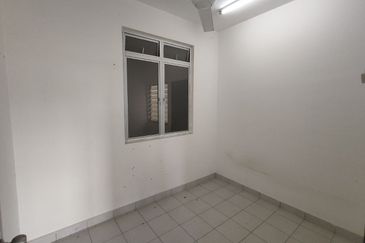 (SALE) APARTMENT PR1MA PRESINT 11 PUTRAJAYA FOR SALE (BELOW MV)