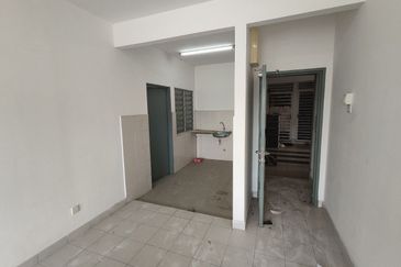 (SALE) APARTMENT PR1MA PRESINT 11 PUTRAJAYA FOR SALE (BELOW MV)