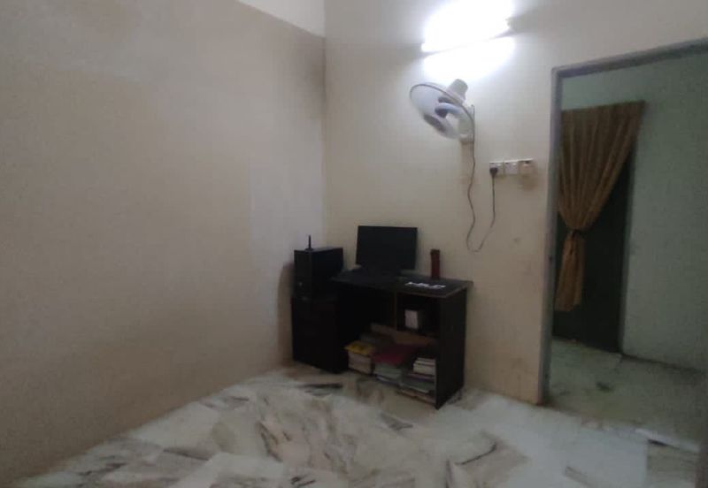 Taman Nilam, Tanjong Karang