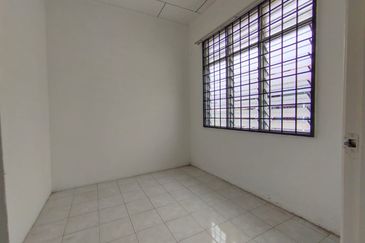 Taman Sri Bayu, Tanjong Sepat