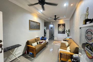 RENOVATED SINGLE STOREY TAMAN JASMIN INDAH SENAWANG N9 FOR SALE