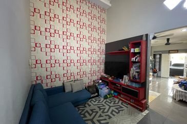 RENOVATED SINGLE STOREY TAMAN JASMIN INDAH SENAWANG N9 FOR SALE