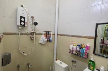 RENOVATED SINGLE STOREY TAMAN JASMIN INDAH SENAWANG N9 FOR SALE