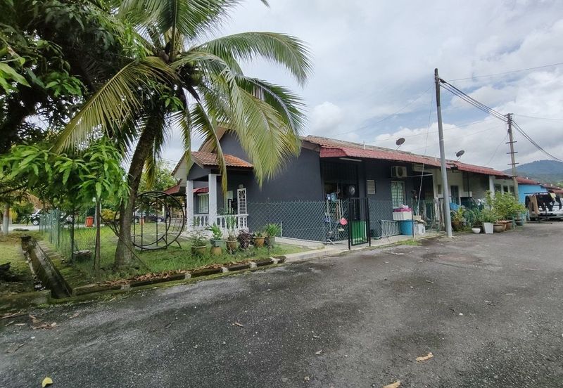 Taman College Heights (Sikamat)