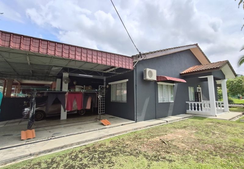 Taman College Heights (Sikamat)