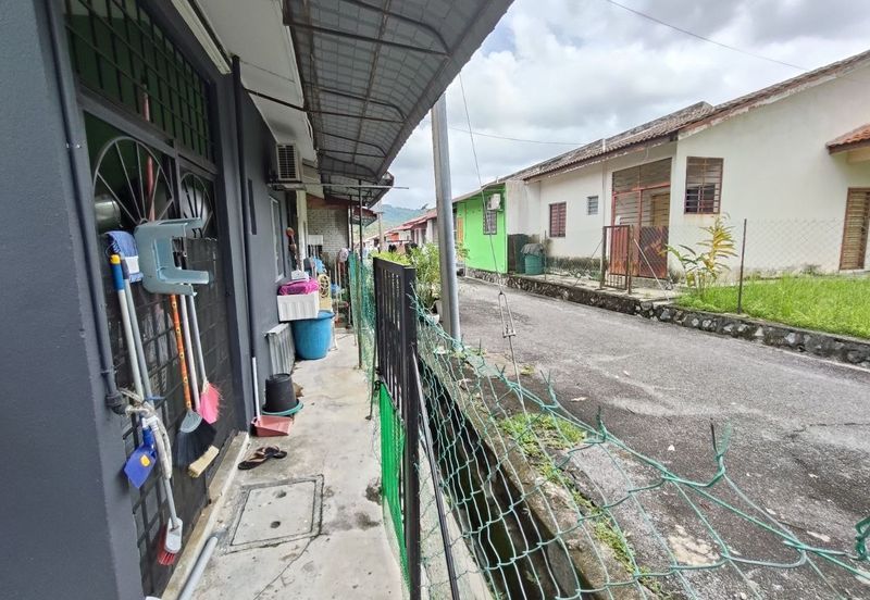 Taman College Heights (Sikamat)