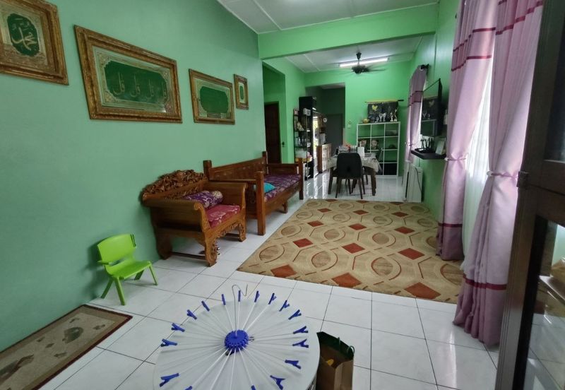 Taman College Heights (Sikamat)