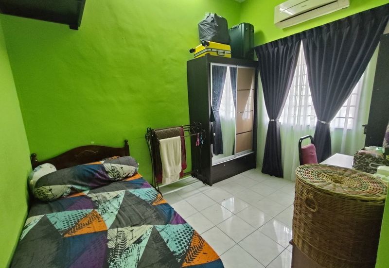 Taman College Heights (Sikamat)