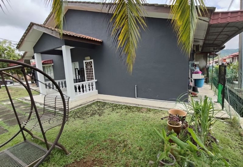 Taman College Heights (Sikamat)