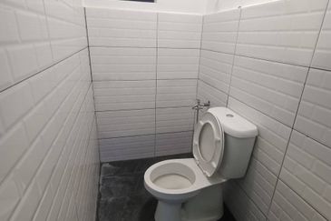 FLAT DESA PETALING REFURBISHED UNIT FOR SALE