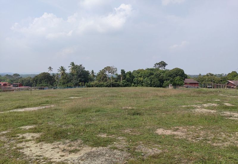 Tanah Lot Banglo Padang Sebang Alor Gajah Melaka untuk Dijual